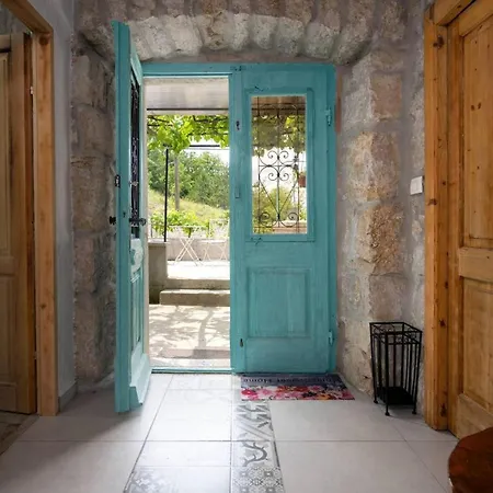 Casa Zamarija