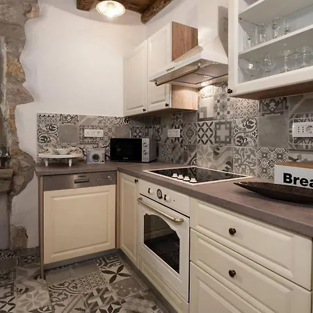 Casa Zamarija بيت للعطل لابين